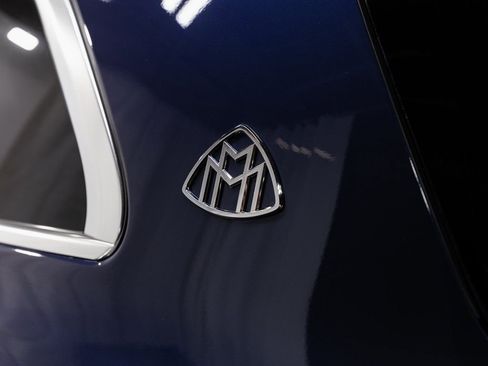 Used 2024 Mercedes-Benz Maybach GLS 600 4MATIC image 40
