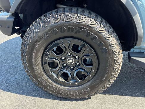 Used 2021 Ford Bronco Wildtrak image 7