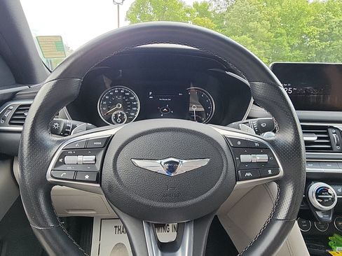 Used 2023 Genesis G70 2.0T AWD/4WD image 15
