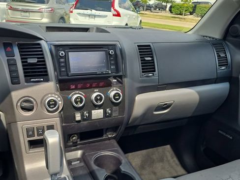 Used 2016 Toyota Sequoia Limited AWD/4WD image 28