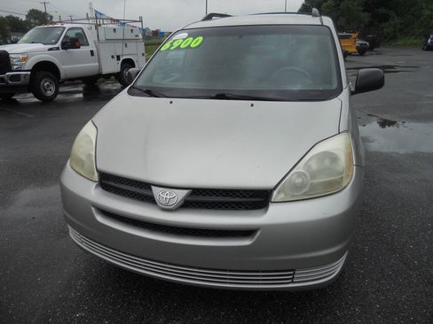 Used 2005 Toyota Sienna LE FWD image 3