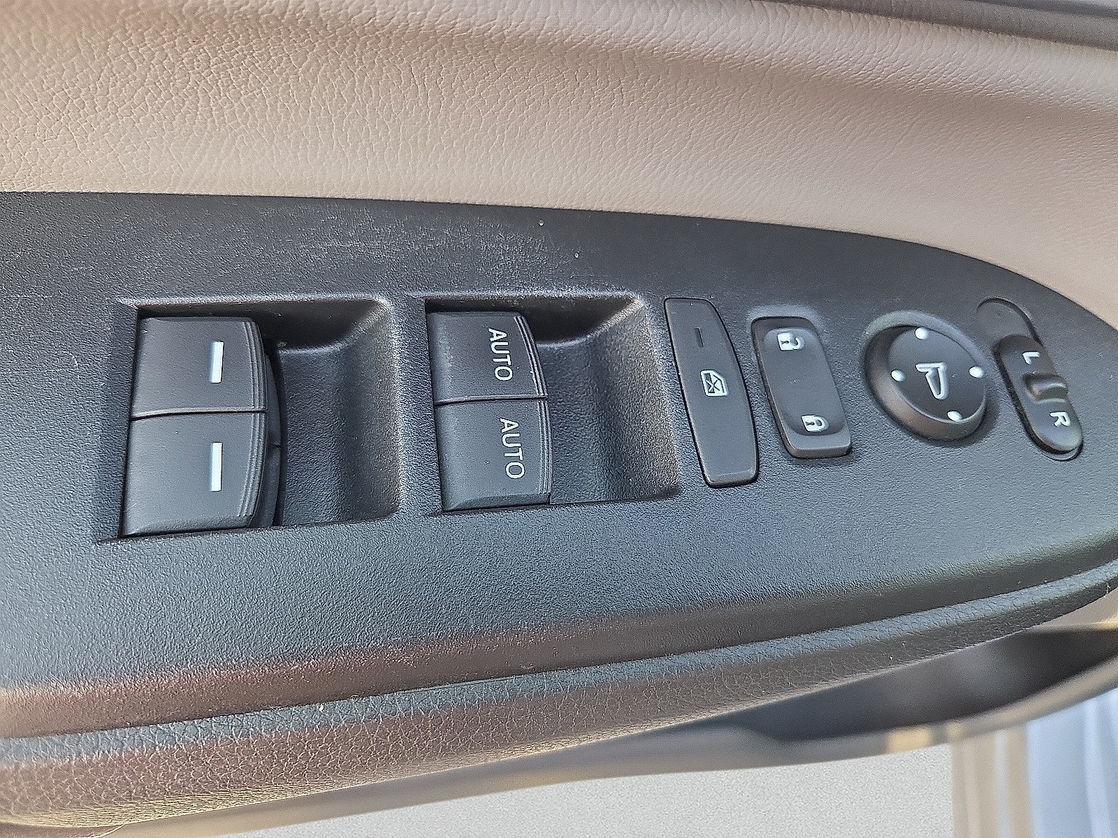 Used 2018 Honda CR-V EX-L image 15