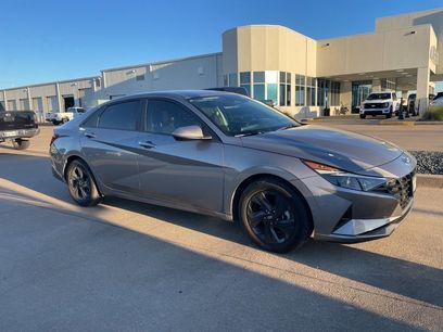 Used 2023 Hyundai Elantra SEL