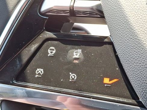 New 2026 Cadillac Vistiq Sport w/ LPO, Floor Liner Package image 13