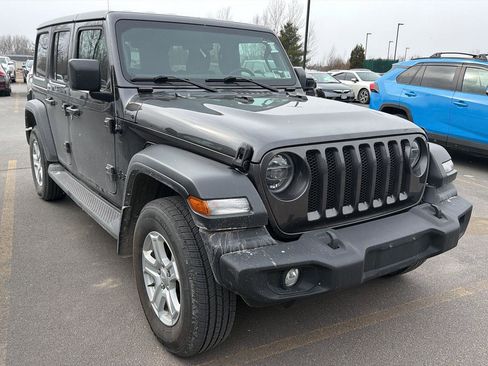 Used 2021 Jeep Wrangler Unlimited Sport S image 3