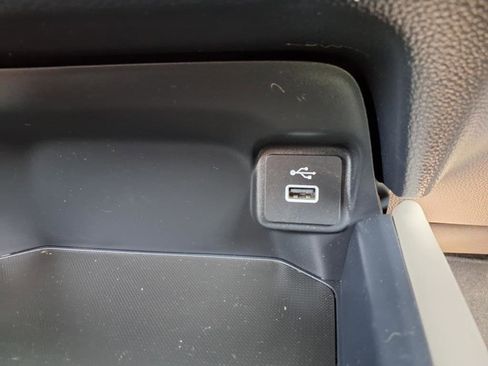 Used 2023 Honda HR-V LX image 10
