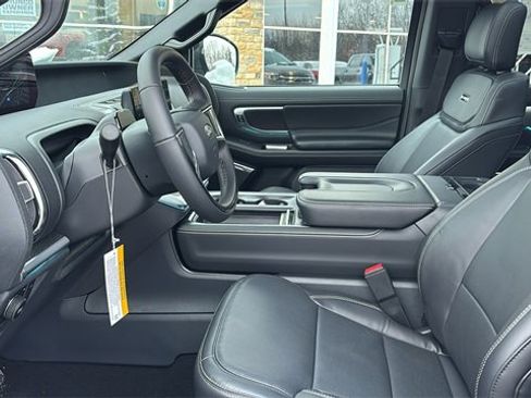 New 2025 Ford Expedition Platinum w/ Stealth Performance Package image 25