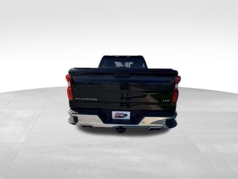 Used 2022 Chevrolet Silverado 1500 LTZ AWD/4WD image 5
