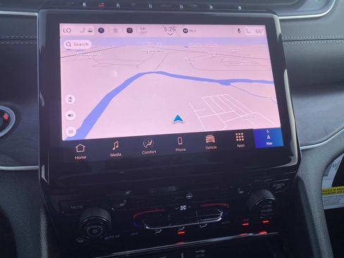 New 2025 Jeep Grand Cherokee Limited image 10