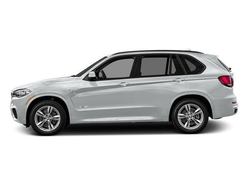 Used 2017 BMW X5 xDrive50i AWD/4WD image 3
