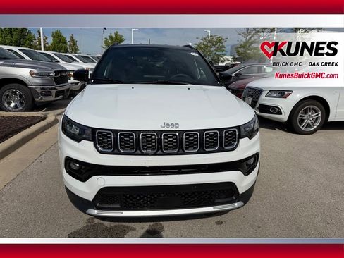 Used 2025 Jeep Compass Limited AWD/4WD image 2