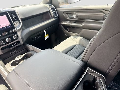 New 2026 RAM 1500 Express AWD/4WD image 25