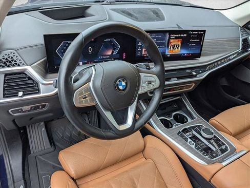 Used 2023 BMW X7 xDrive40i w/ Executive Package image 12