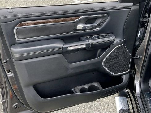Used 2019 RAM 1500 Laramie image 25