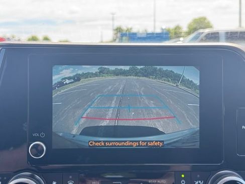 Certified 2025 Toyota Highlander XLE AWD/4WD image 24