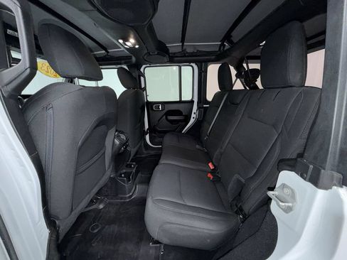 Used 2023 Jeep Wrangler Unlimited Sport AWD/4WD image 5