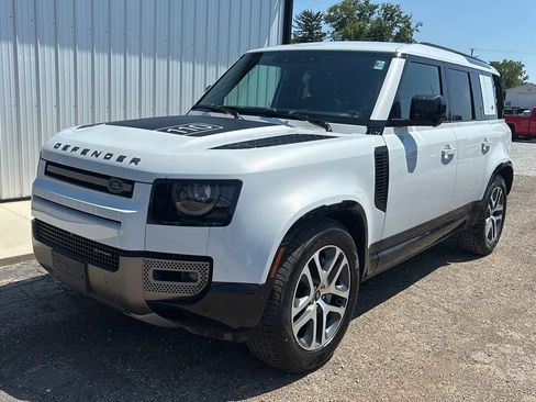 Used 2022 Land Rover Defender 110 X-Dynamic SE AWD/4WD image 14