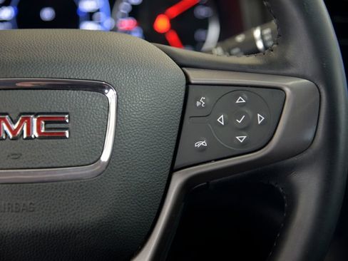 Used 2022 GMC Acadia AT4 w/ Technology Package image 24
