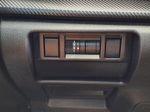 Certified 2024 Subaru Crosstrek 2.0i Premium image 10