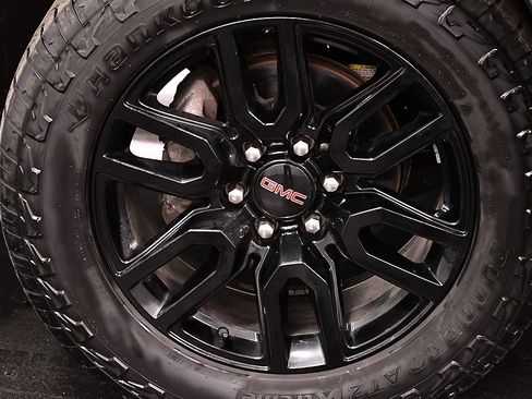 Used 2022 GMC Sierra 1500 Elevation AWD/4WD image 9