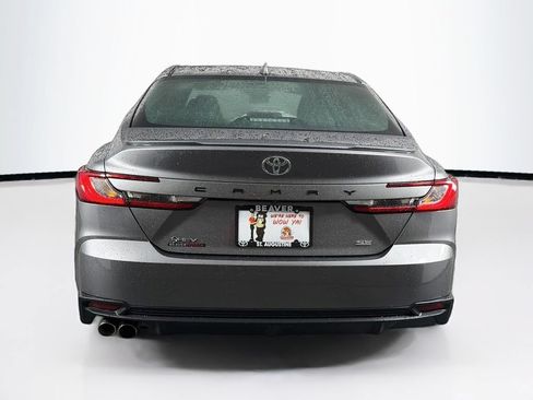 Used 2025 Toyota Camry SE FWD image 8