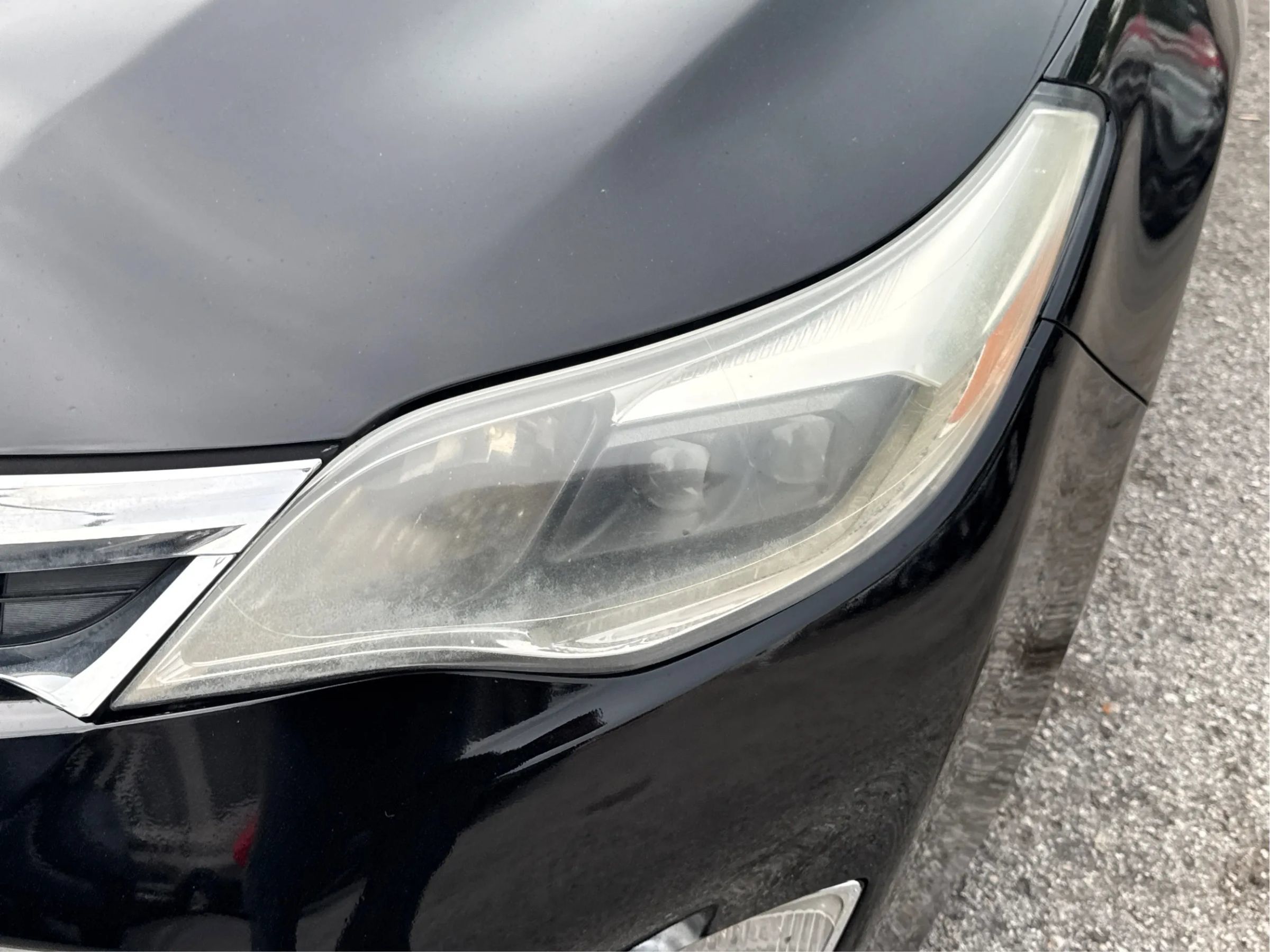Used 2014 Toyota Avalon Limited w/ Technology Package FWD image 9