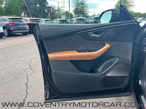 Used 2021 Audi RS Q8 AWD/4WD image 40