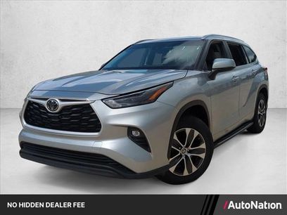 Used 2023 Toyota Highlander XLE