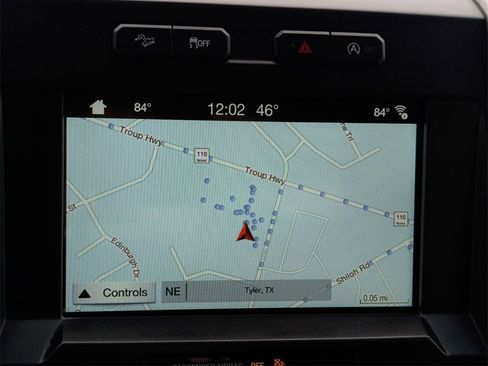 Used 2018 Ford F150 Lariat image 34