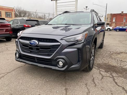 Used 2025 Subaru Outback Premium w/ Popular Package #1A AWD/4WD image 3
