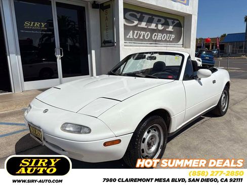 Used 1993 MAZDA MX-5 Miata RWD image 1