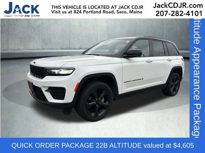Used 2023 Jeep Grand Cherokee Altitude