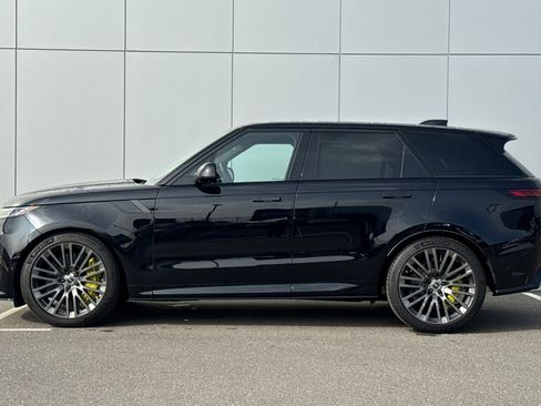 Used 2025 Land Rover Range Rover Sport SV Edition Two image 2
