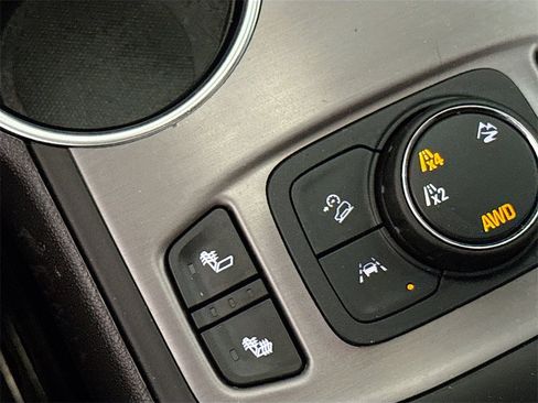 Used 2024 GMC Terrain AT4 image 19