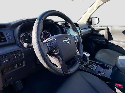 Used 2023 Toyota 4Runner TRD Off-Road Premium w/ Moonroof Package AWD/4WD image 11