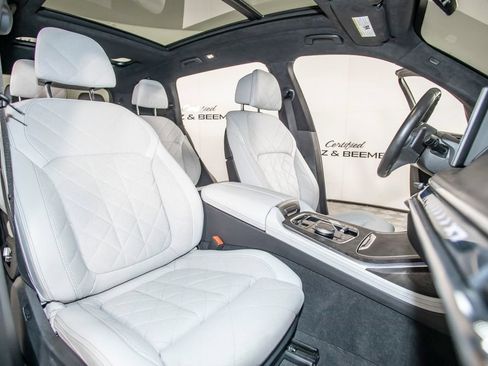 Used 2024 BMW X7 xDrive40i w/ M Sport Package AWD/4WD image 20
