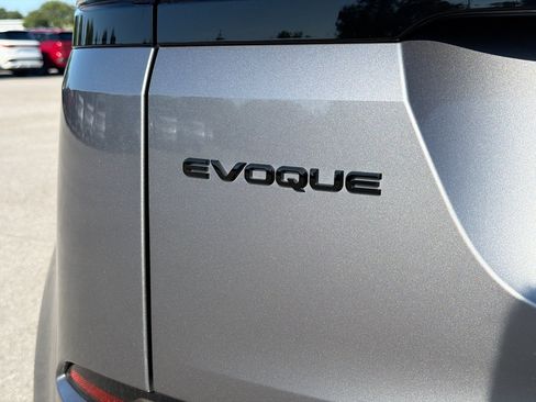 Used 2024 Land Rover Range Rover Evoque Dynamic SE AWD/4WD image 11