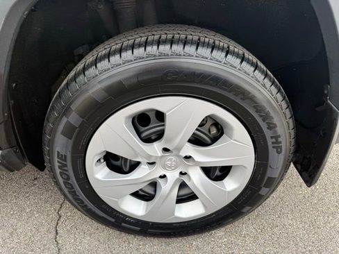 Used 2024 Toyota RAV4 LE image 7