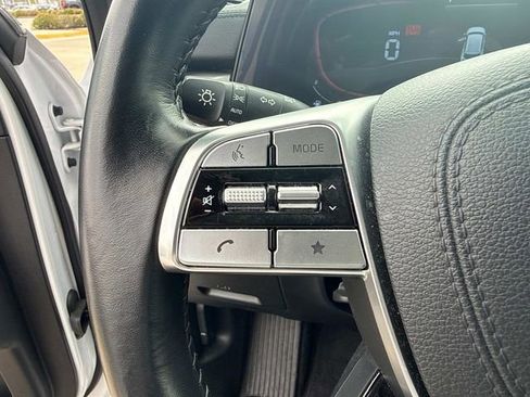 Used 2025 Kia Telluride S image 30