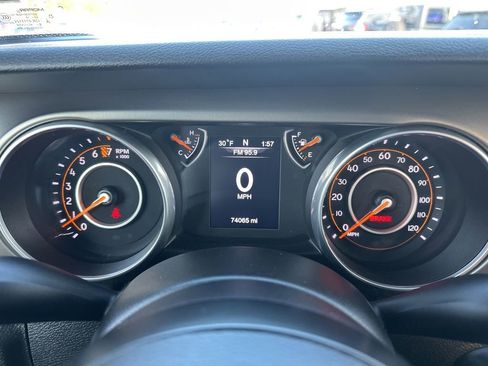 Used 2018 Jeep Wrangler Unlimited Sport image 22