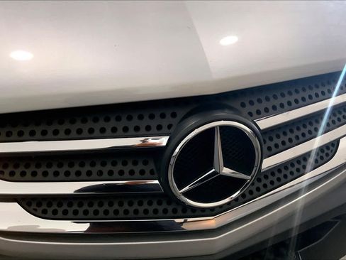 Used 2017 Mercedes-Benz Sprinter 2500 image 30