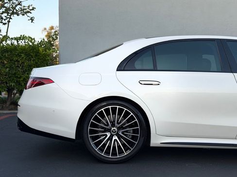 Used 2023 Mercedes-Benz S 580 4MATIC Sedan image 6
