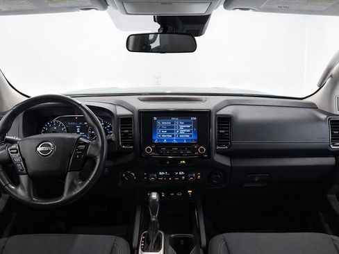 Used 2023 Nissan Frontier SV w/ Technology Package image 18
