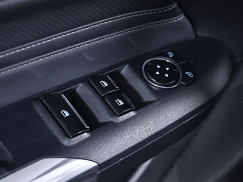 Used 2025 Ford Mustang Premium RWD image 32