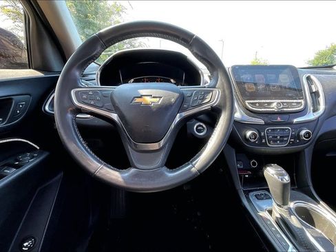 Used 2018 Chevrolet Equinox LT w/ Sun & Infotainment Package AWD/4WD image 6