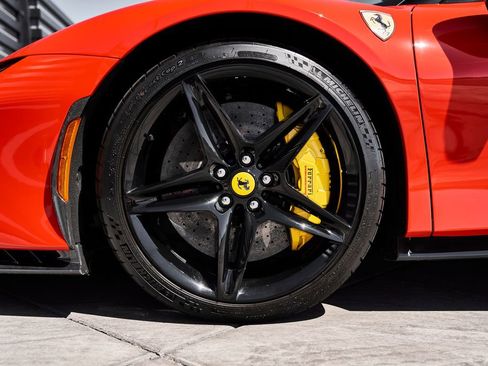 Used 2025 Ferrari SF90 Spider AWD/4WD image 3