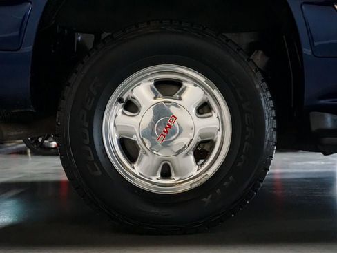 Used 2001 GMC Yukon XL 4WD image 47
