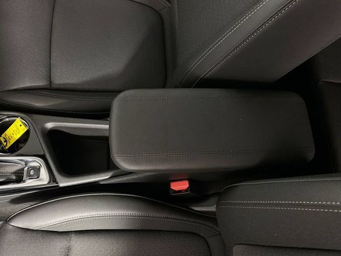 Used 2023 Buick Encore GX Preferred w/ Cold Weather Comfort Package AWD/4WD image 20