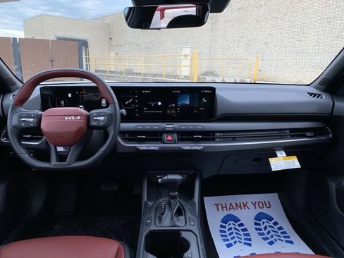 New 2025 Kia K4 GT-Line w/ GT-Line Premium Package image 5