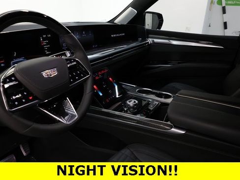 Used 2025 Cadillac Escalade V image 17